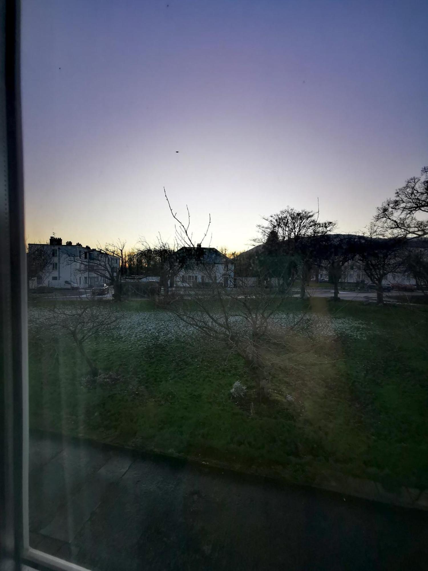 Entire 1 Bed Spacious Apartment, Private Balcony & Study Room Near City Whitehouse  Exteriör bild